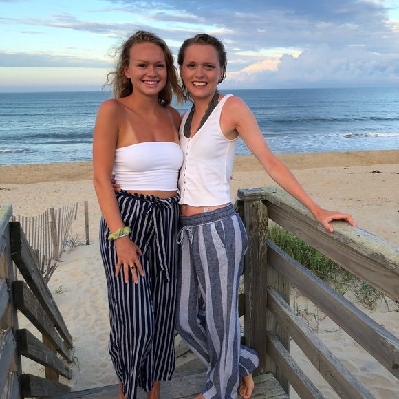 Meet your Posher, Delia - Picture 1 of 1